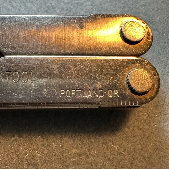 Vintage Leatherman Multi-Tool - Picture 2 of 16